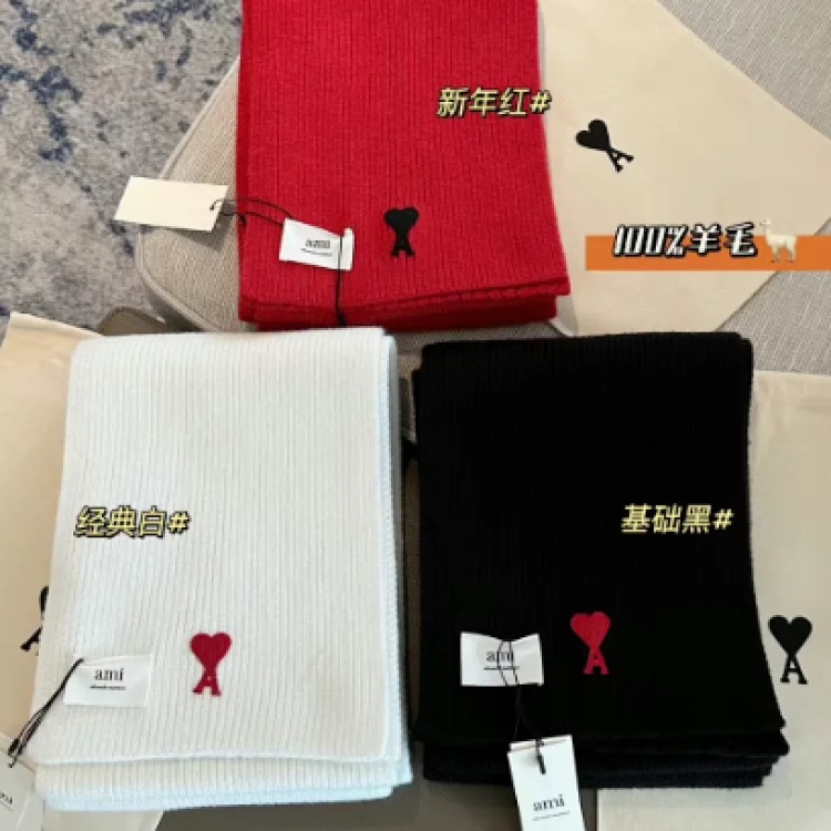 Ami Scarf