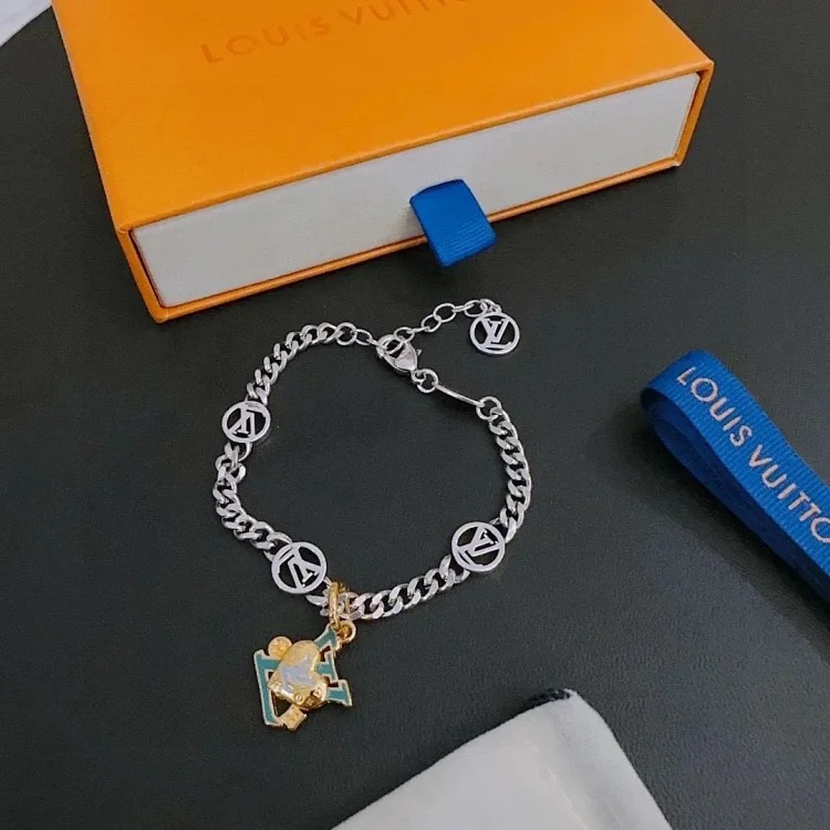 Fashion Luxury Classic Bracelet 001