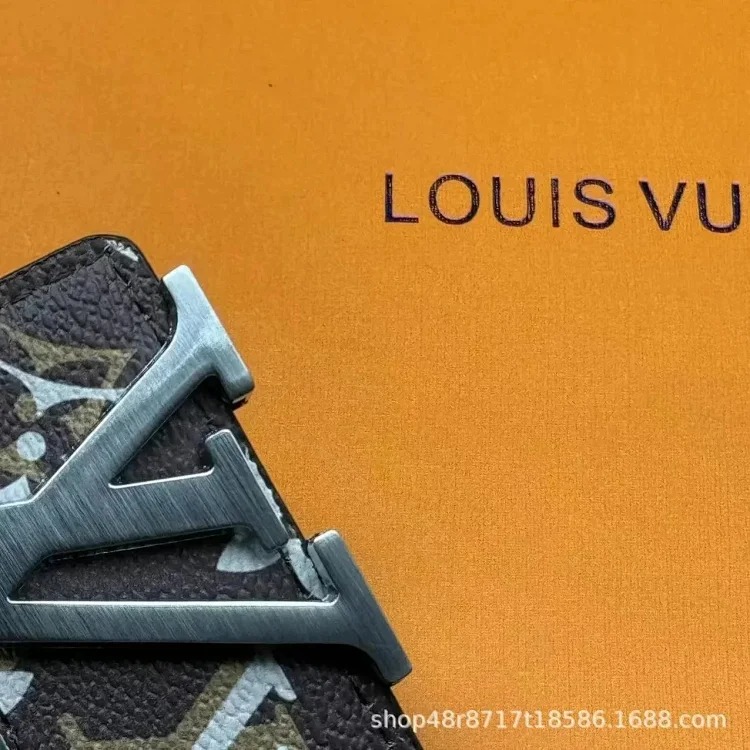 New L men s belt smooth buckle V letter belt youth plaid trouser belt trendy casual business belt