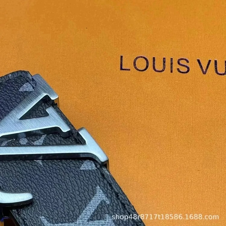 New L men s belt smooth buckle V letter belt youth plaid trouser belt trendy casual business belt