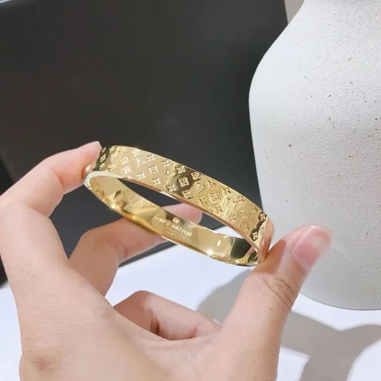 New Trendy Versatile Bracelet