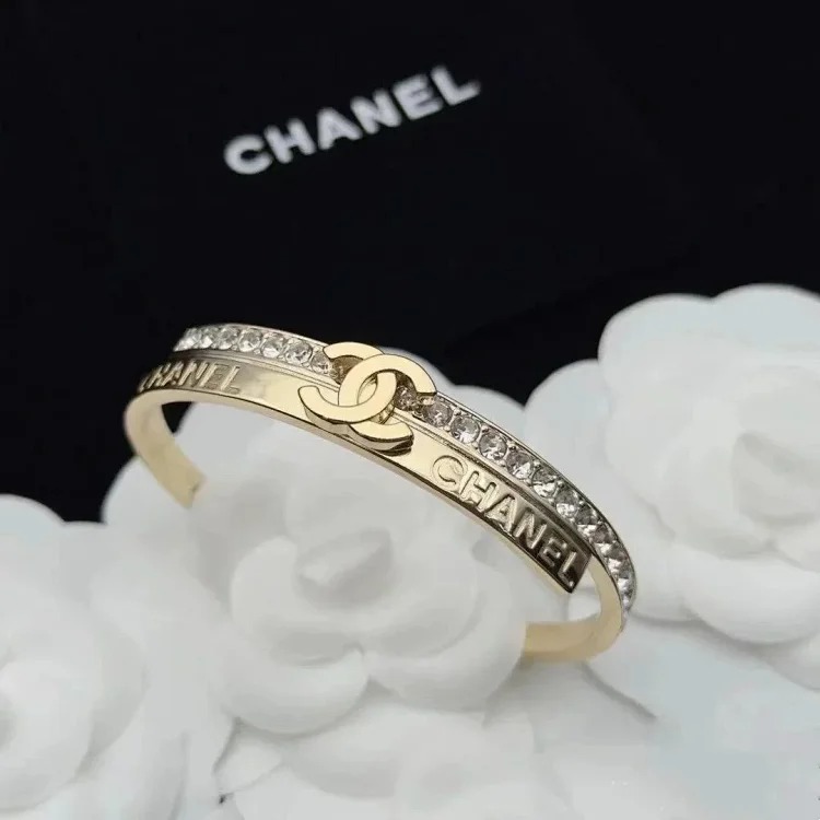 Xiangjia Bracelet 24 popular high-end version of the second-hand bracelet, temperament, fragrance-style bracelet, light luxury, super fairy, high-end bracelet