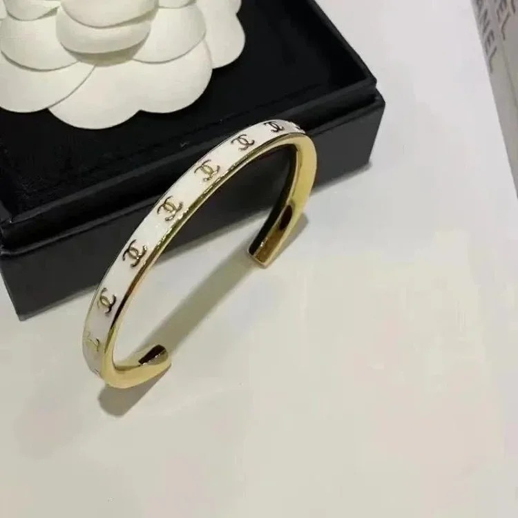 Xiangjia Bracelet 24 popular high-end version of the second-hand bracelet, temperament, fragrance-style bracelet, light luxury, super fairy, high-end bracelet