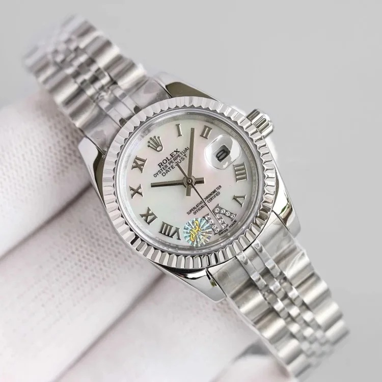 Fashion Trendy Versatile Watch 600