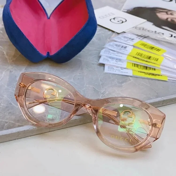 Eyeglasses