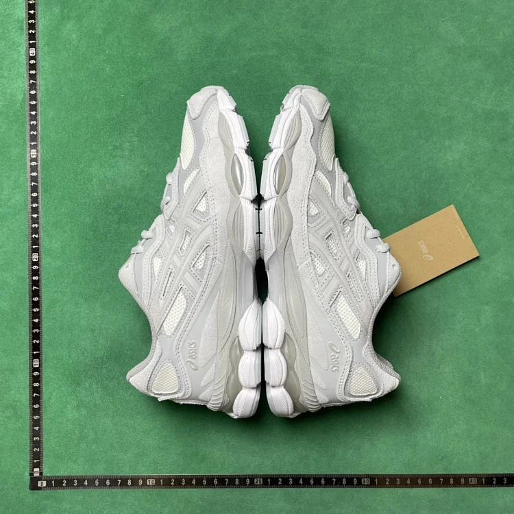 ZC0 Low Top Running Shoes 17