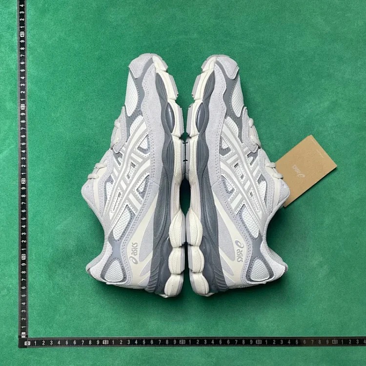 ZC0 Low Top Running Shoes 17