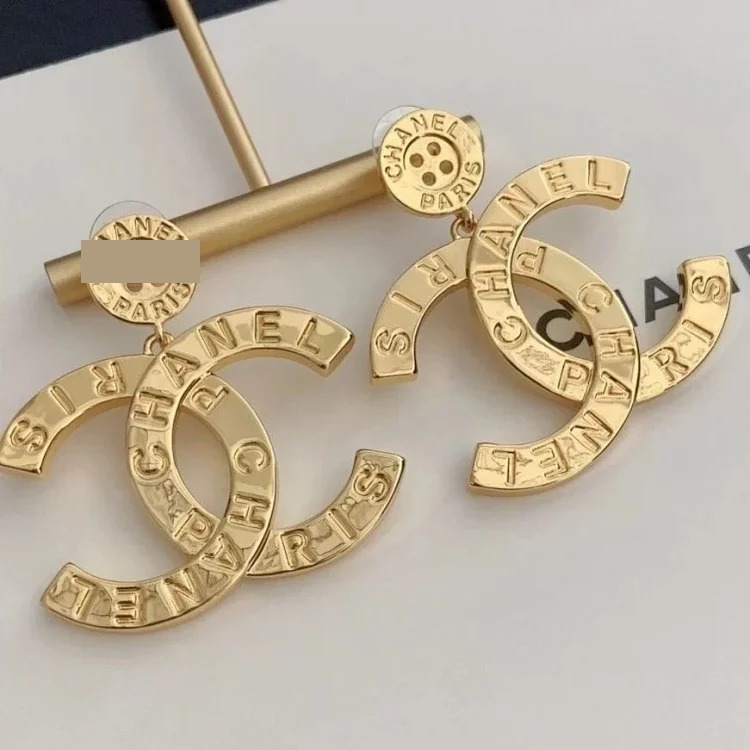 Fashionable and versatile silver needle earrings, fragrant Internet celebrity earrings, earrings, new letter style, high-end