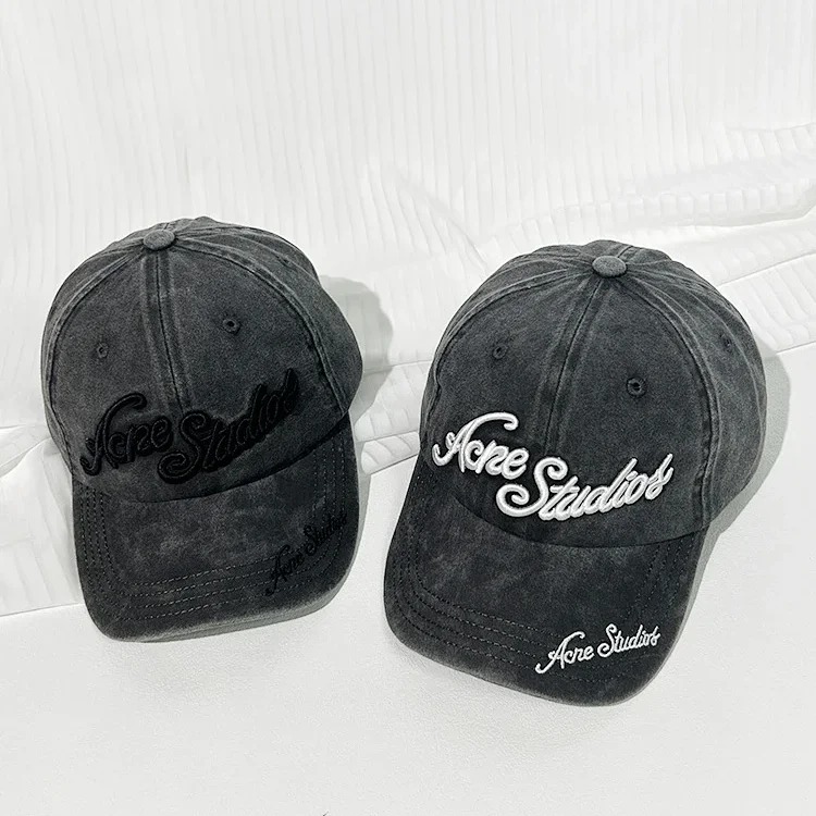 Heavy-duty embroidered letter distressed washed baseball cap