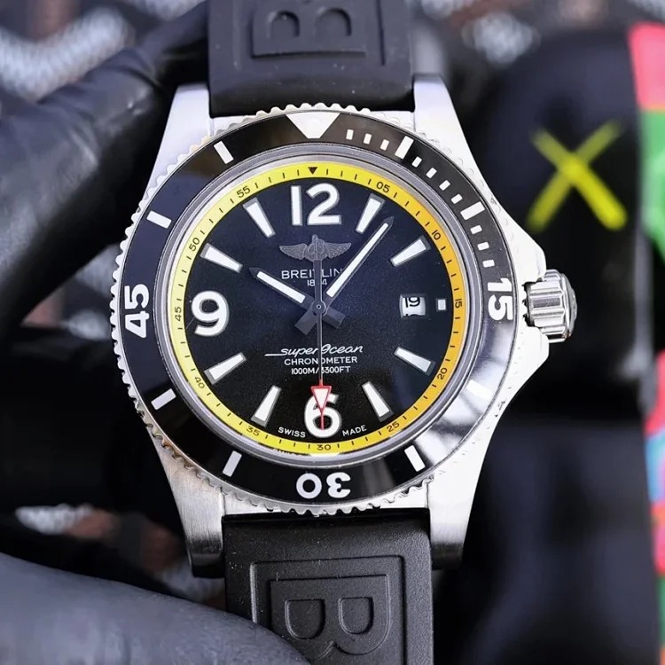 ￥780-2300 Fashionable and versatile watch