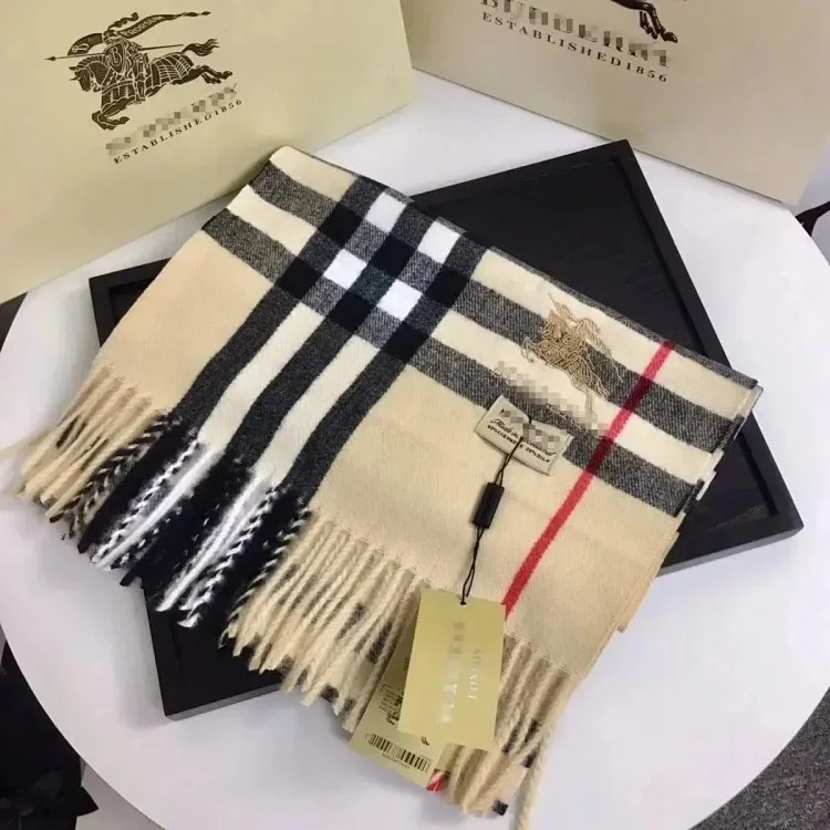 fashion trend scarf 02