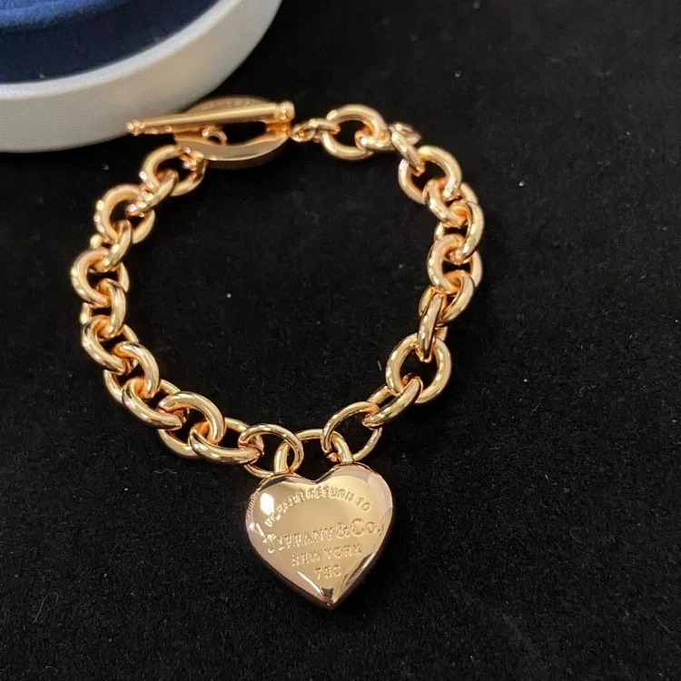 ZW-1 uses a heart to let every piece of jewelry exude your beauty and charm! (With gift box packaging) (Tifany)