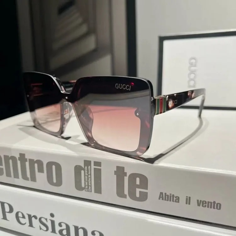 G fashion sunglasses