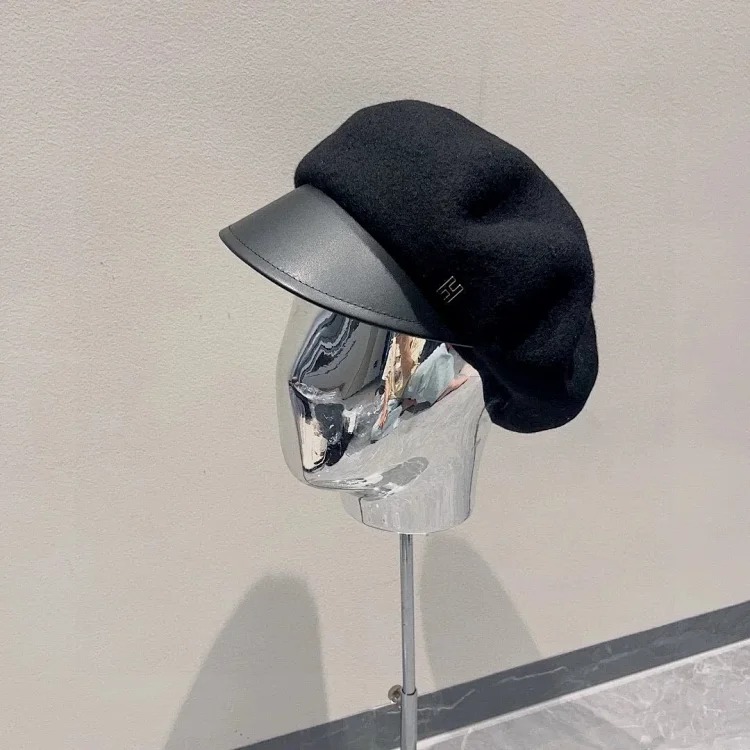 ￥120-138 Fashionable hat M109