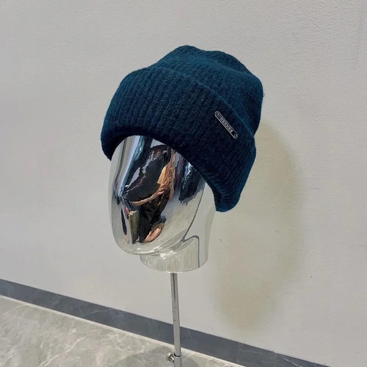 ￥120-138 Fashionable hat M109