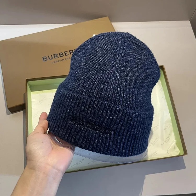 ￥120-138 Fashionable hat M109