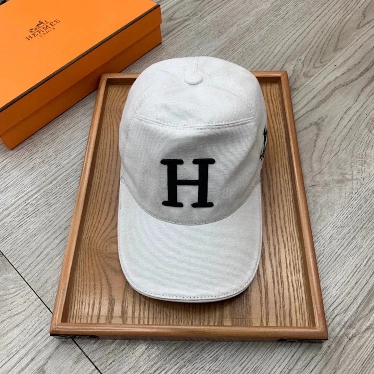 ￥120-138 Fashionable hat M109