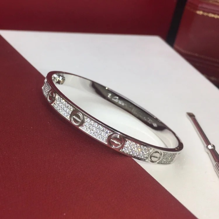 New fashion bracelet