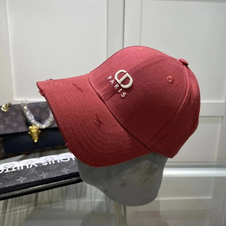 ￥120 Fashionable Hat M100