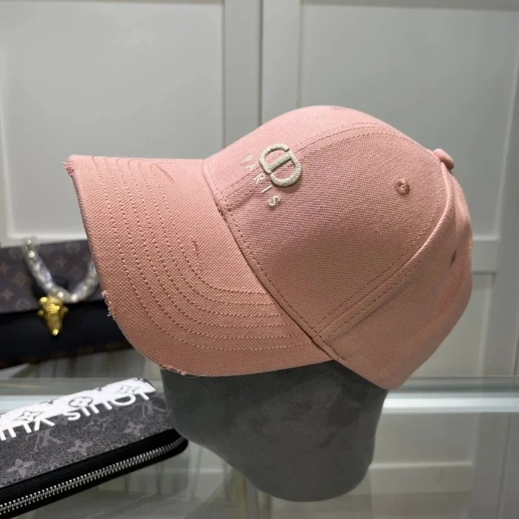 ￥120 Fashionable Hat M100