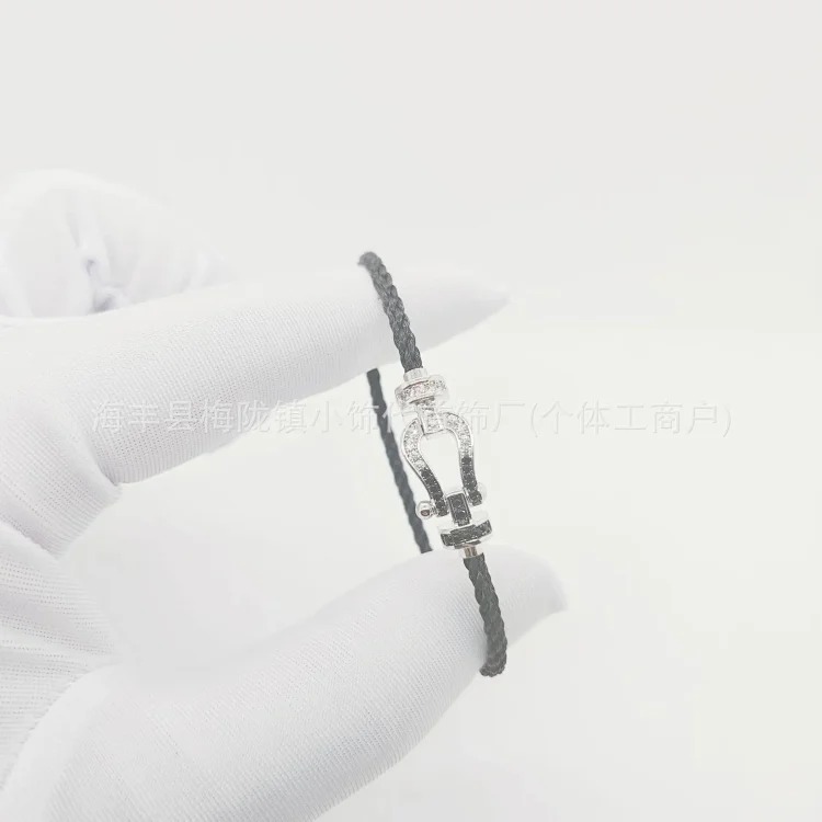 High V gold horseshoe buckle set with diamond bracelet thick plated 18K rose gold Fred men's and women's couple's bracelet bracelet