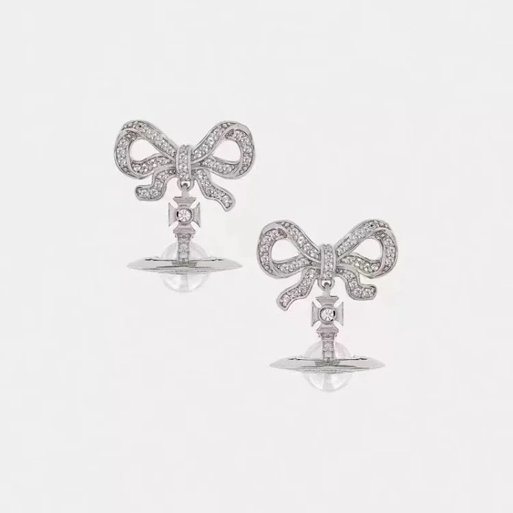 Cabinet-level quality Queen Mother Saturn full diamond brooch chain Saturn necklace paper clip clavicle chain for women