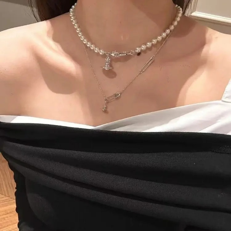 Cabinet-level quality Queen Mother Saturn full diamond brooch chain Saturn necklace paper clip clavicle chain for women