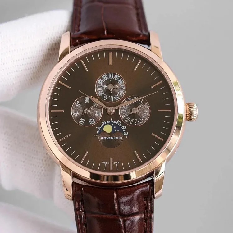 WAT2 Retro technology watch