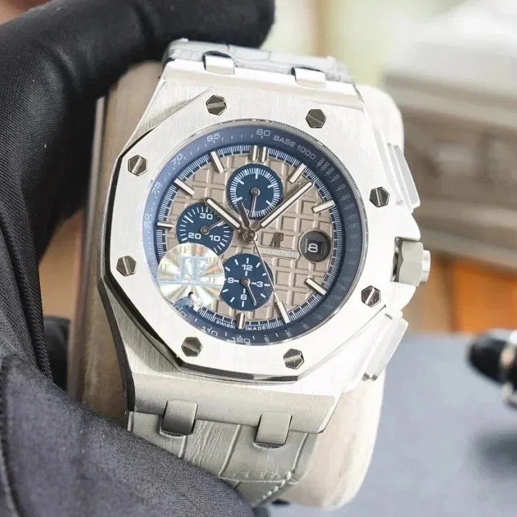 WAT2 Retro technology watch