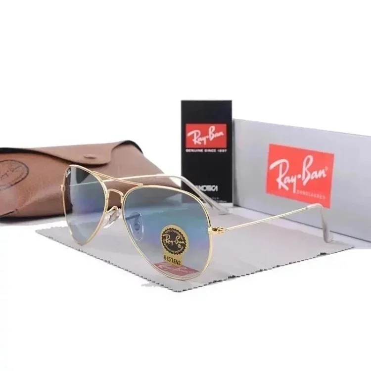 RaÓy-BÓan sunglasses