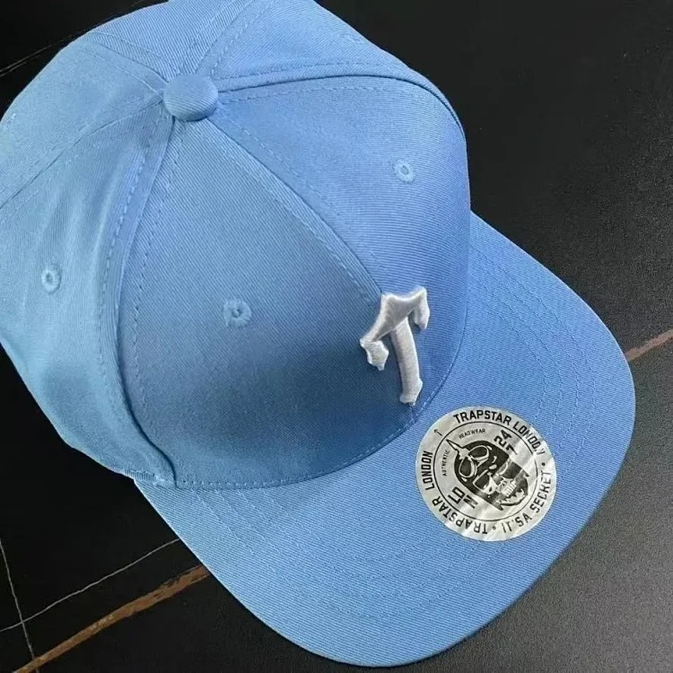 Youthful trendy youthful fashionable breathable baseball cap
