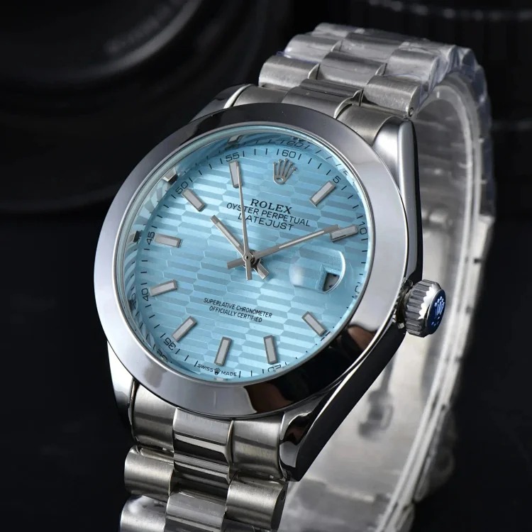 One watch, hundreds of attitudes (Rolex)