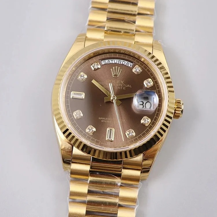 m3￥600-2300 Fashionable and versatile watch