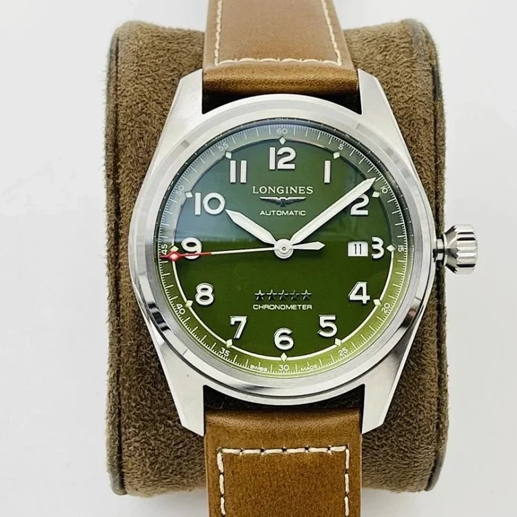 m7￥750 fashionable and versatile watch