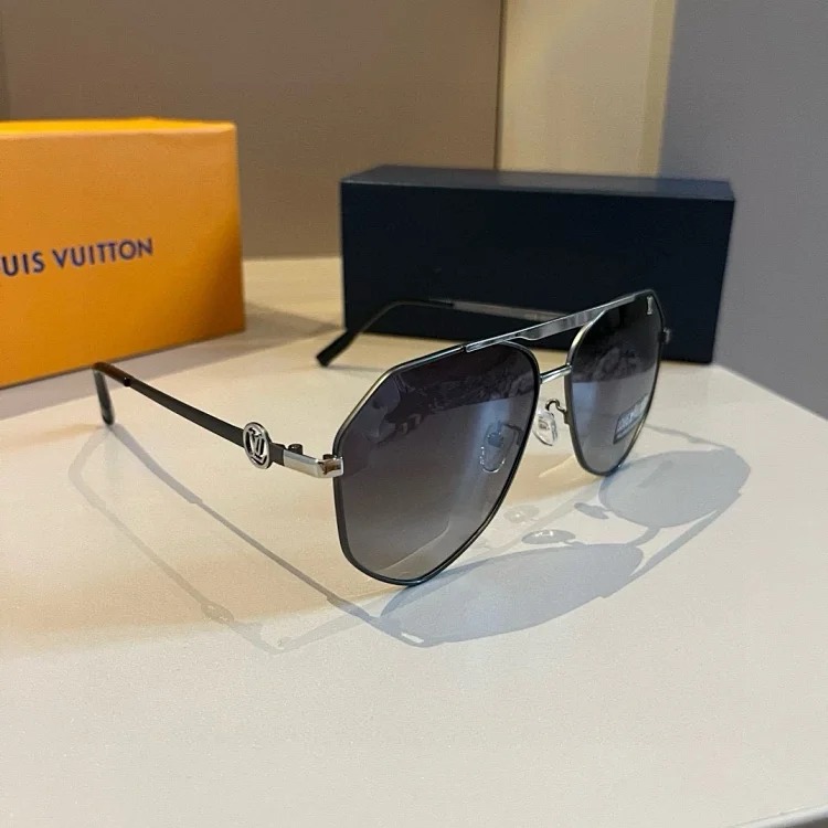 L Sunglasses Collection
