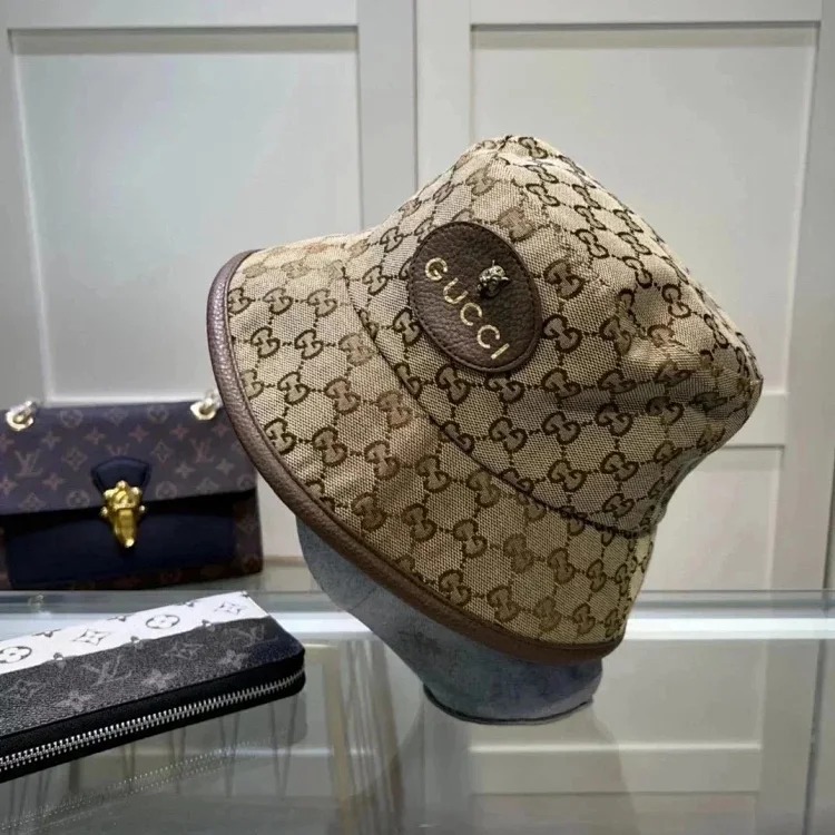 hat