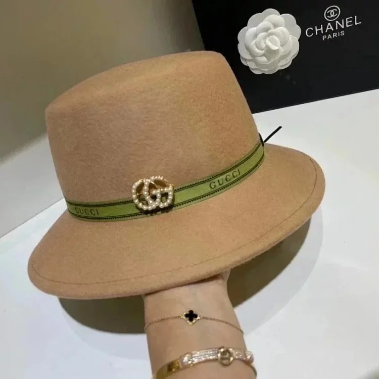 hat