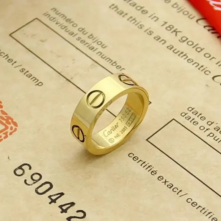 Classic versatile ring