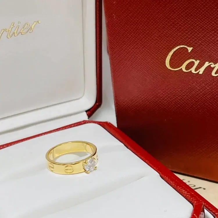 Classic versatile ring
