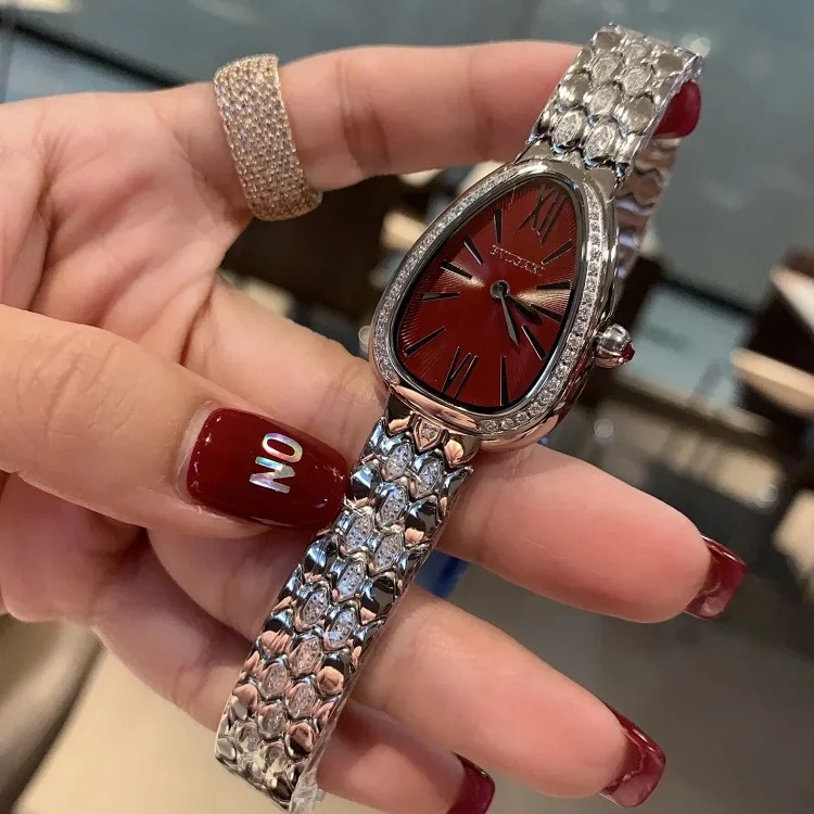 ￥680-980 Fashionable and versatile watch
