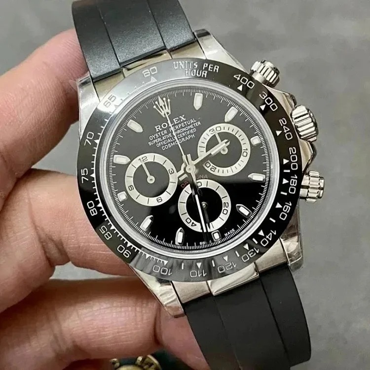 Watch LO01