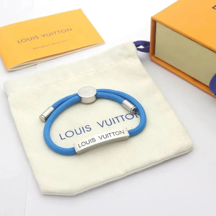 L micro fish bracelet
