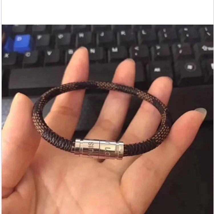 L micro fish bracelet