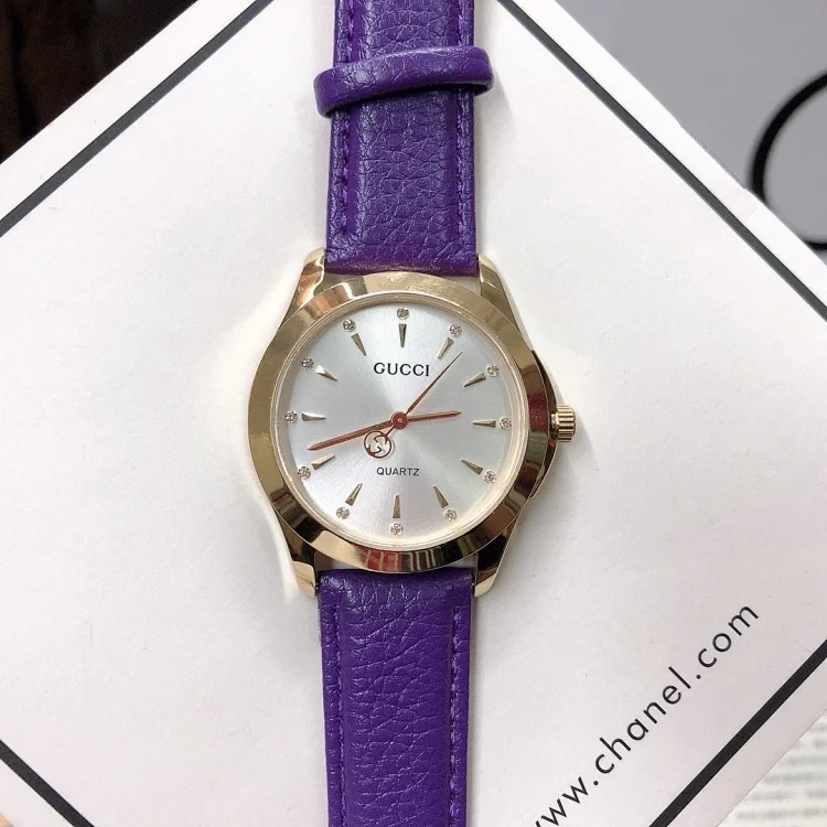 Gucci Minimalist Fashion Accessory