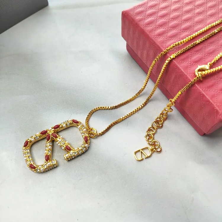 Valentino Versatile Pearl Earrings