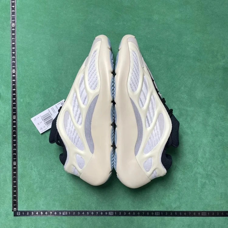 LW 5/700 dad shoes