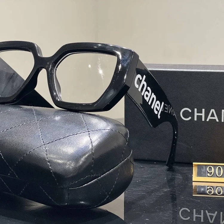 Fashionable casual summer sunglasses (with box