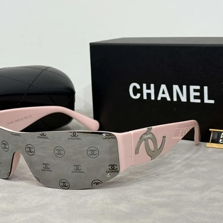 Fashionable casual summer sunglasses (with box