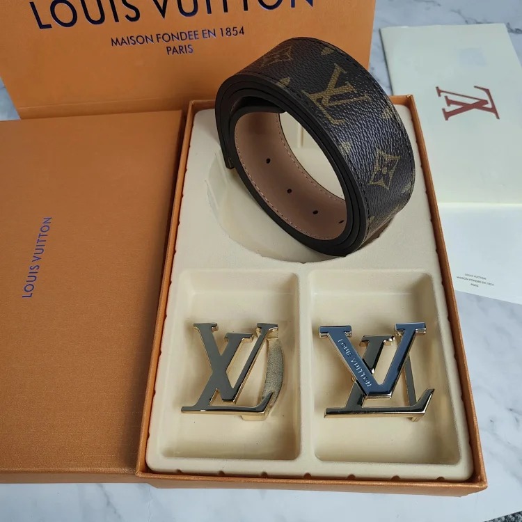Fashionable and versatile belt 036