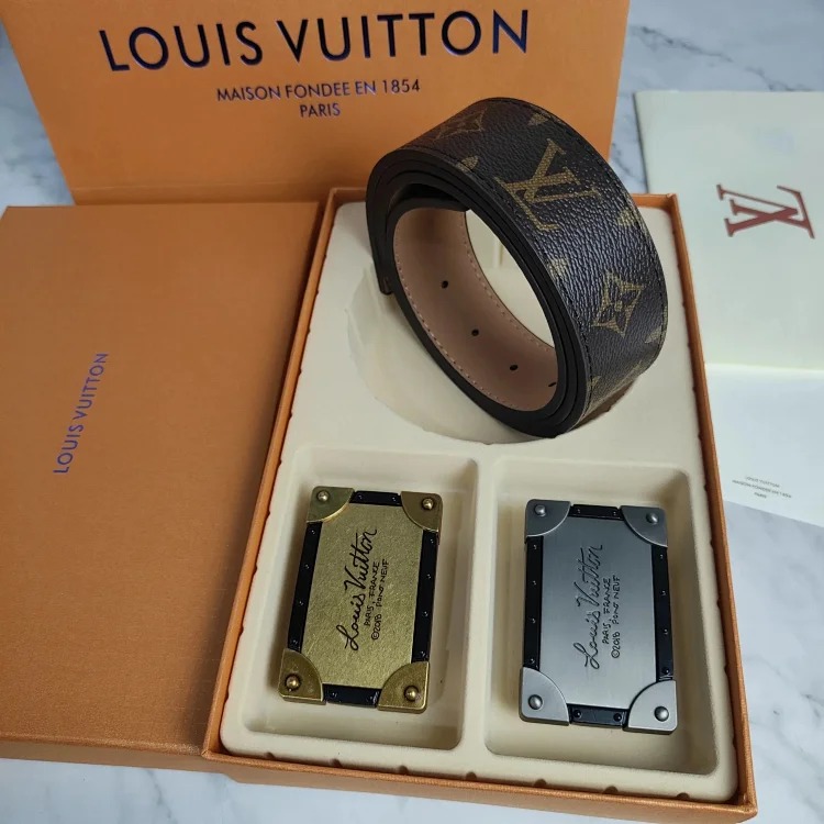 Fashionable and versatile belt 036